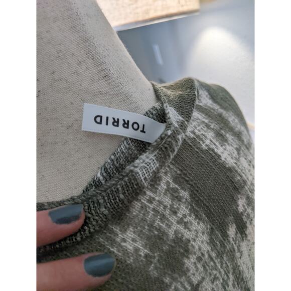 #31 Women's Torrid Ruana Kimono Tie-Dye One Size - Picture 4 of 4